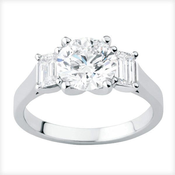 Bague « Années 30 » Or blanc et diamants.