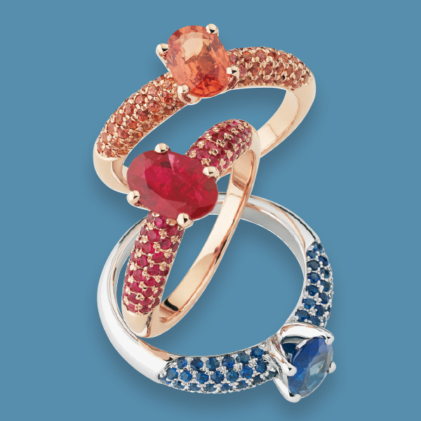 Bagues « Lumière » Or gris ou rose et saphirs ou rubis